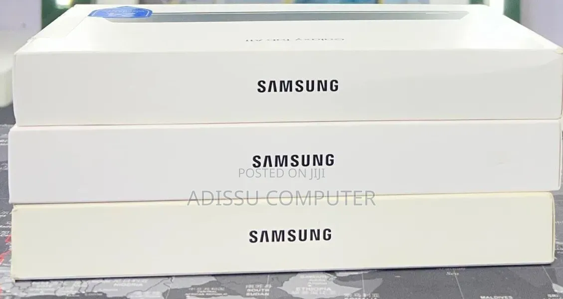 New Laptop Samsung Galaxy Book4 4GB Intel Core i5 SSD 640GB