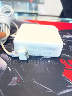 Mac Small T Type Charger