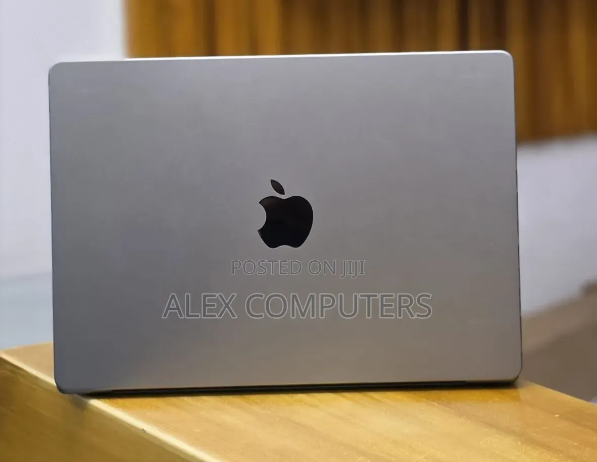 New Laptop Apple MacBook Pro 2021 M1 32GB Apple M1 Pro SSD 512GB