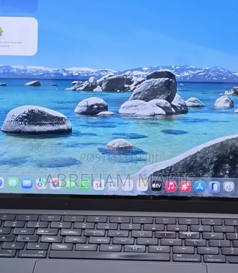 New Laptop Apple MacBook Pro 2021 M1 32GB Apple M1 Pro SSD 512GB