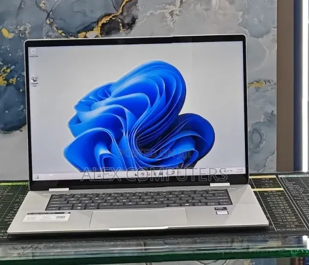 New Laptop HP Envy x360 32GB Intel Core Ultra 7 SSD 1T