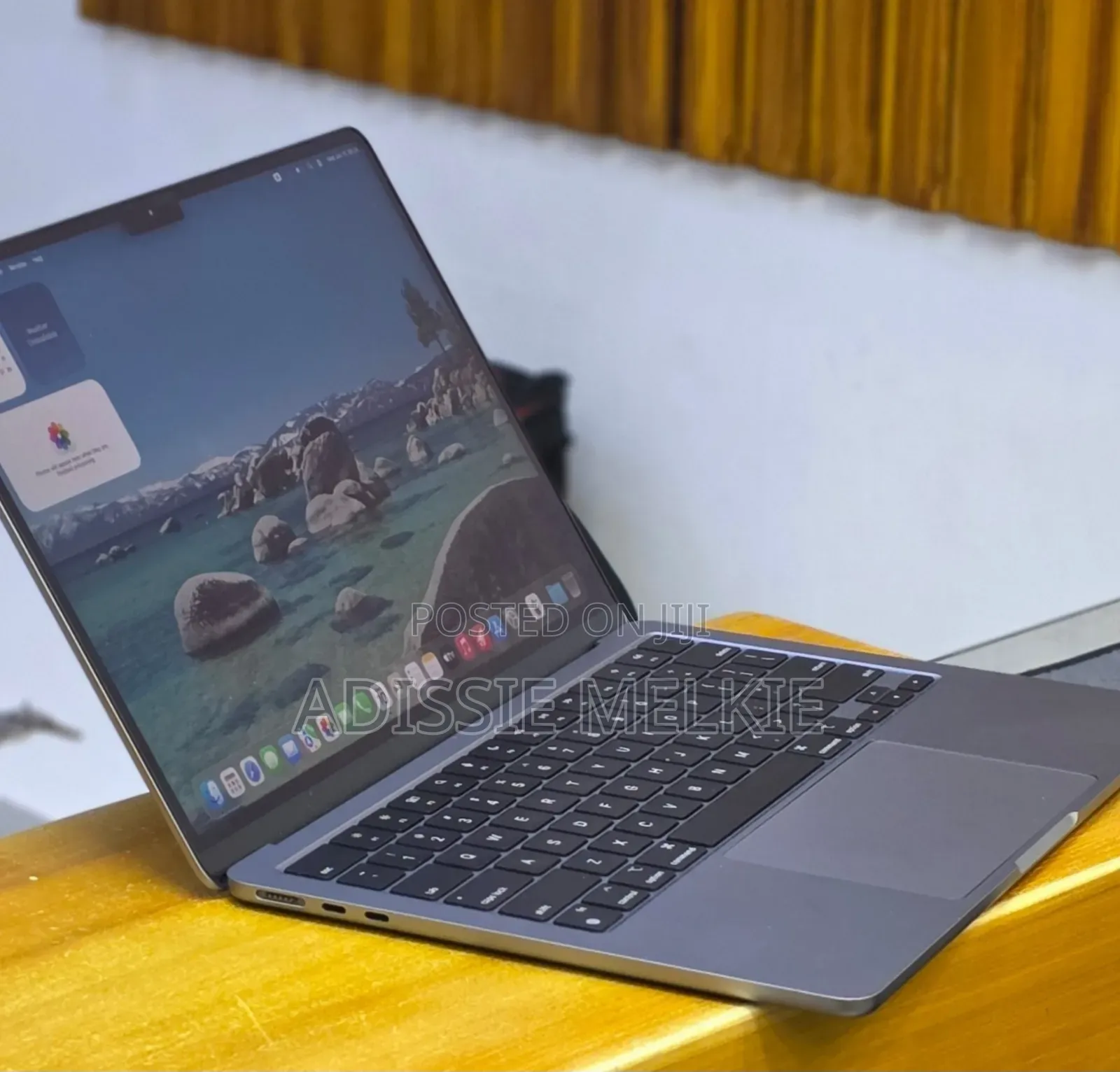 New Laptop Apple MacBook Air 2022 M2 8GB Apple M2 SSD 256GB