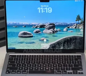 New Laptop Apple MacBook Air 2022 M2 8GB Apple M2 SSD 256GB