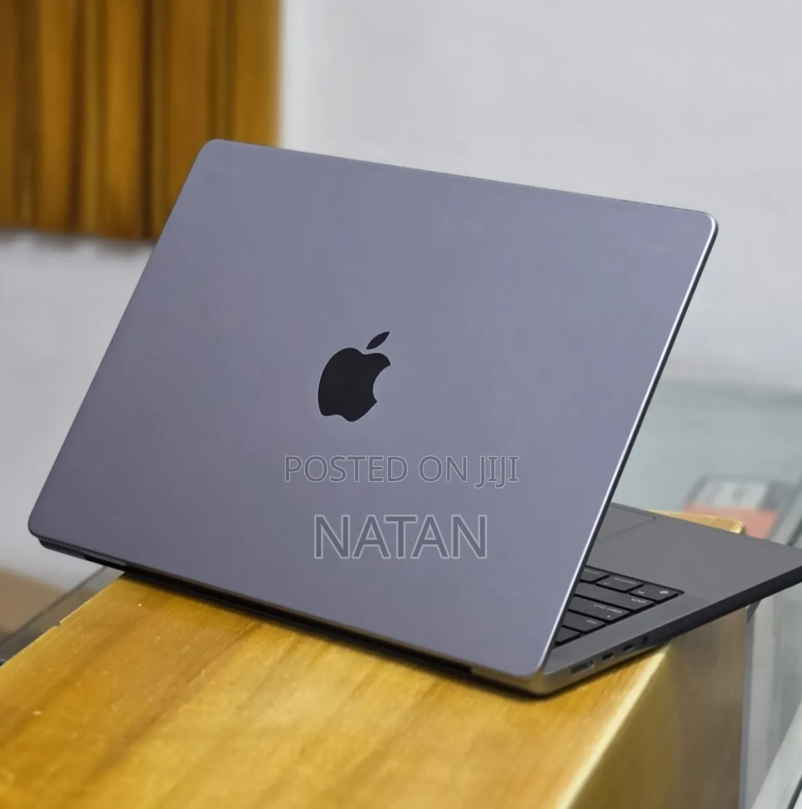 New Laptop Apple MacBook Pro 2021 M1 32GB Apple M1 Pro SSD 512GB