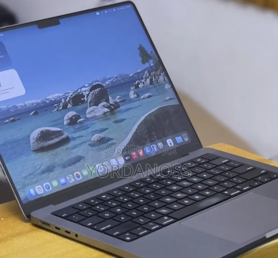 New Laptop Apple MacBook Pro 2021 M1 32GB Apple M1 Pro SSD 512GB