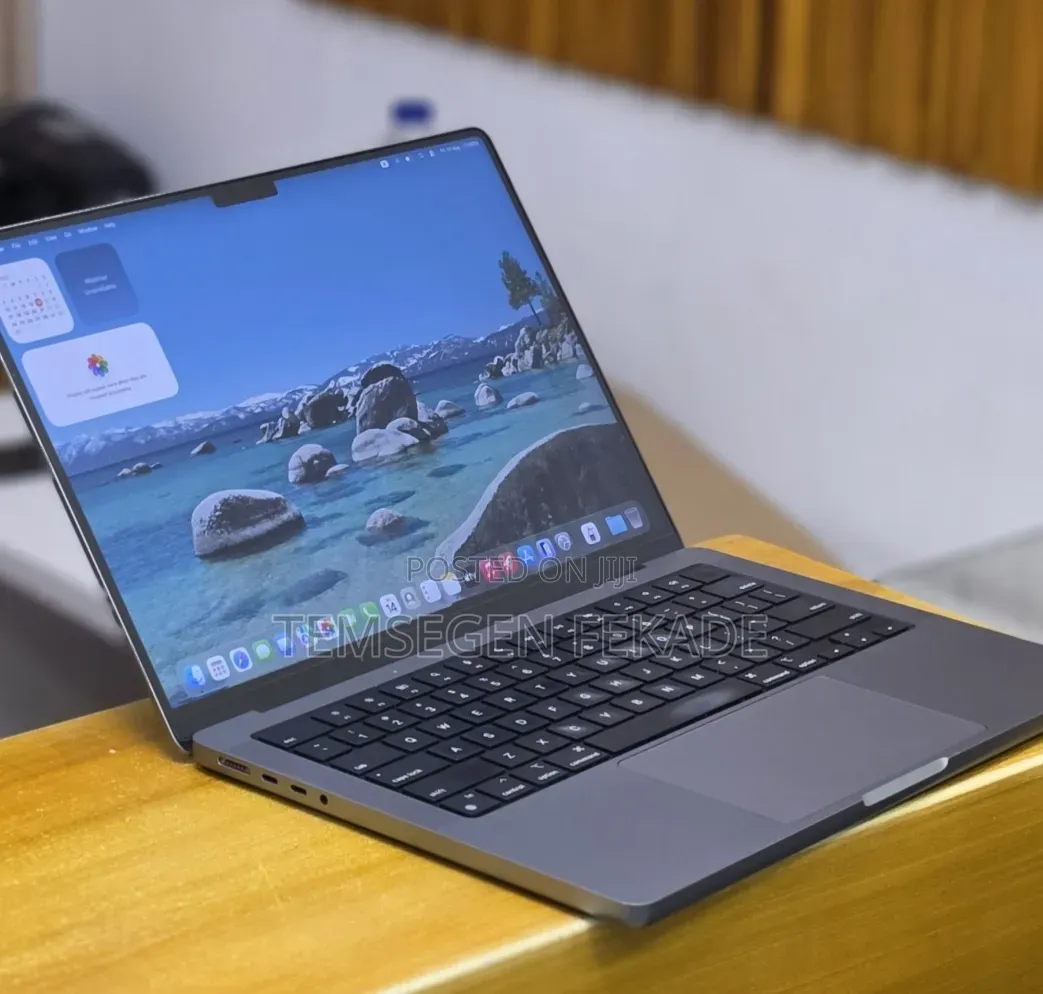 New Laptop Apple MacBook Pro 2021 M1 32GB Apple M1 Pro SSD 512GB