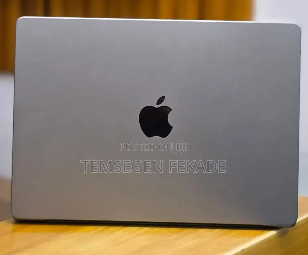 New Laptop Apple MacBook Pro 2021 M1 32GB Apple M1 Pro SSD 512GB