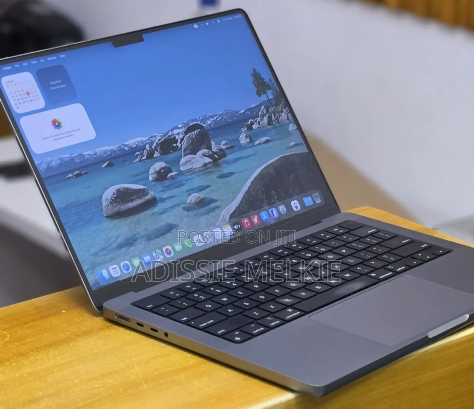 New Laptop Apple MacBook 32GB Apple M1 Pro SSD 512GB