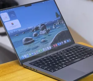 New Laptop Apple MacBook 32GB Apple M1 Pro SSD 512GB
