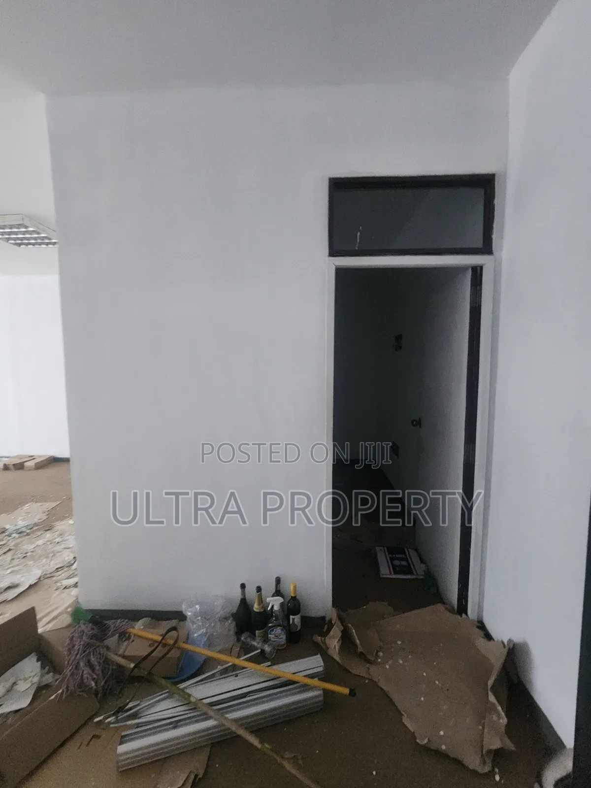 Kasnchis 50sqm Office