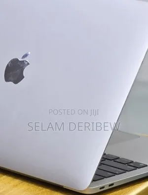New Laptop Apple MacBook Air 2020 M1 8GB Apple M1 SSD 256GB