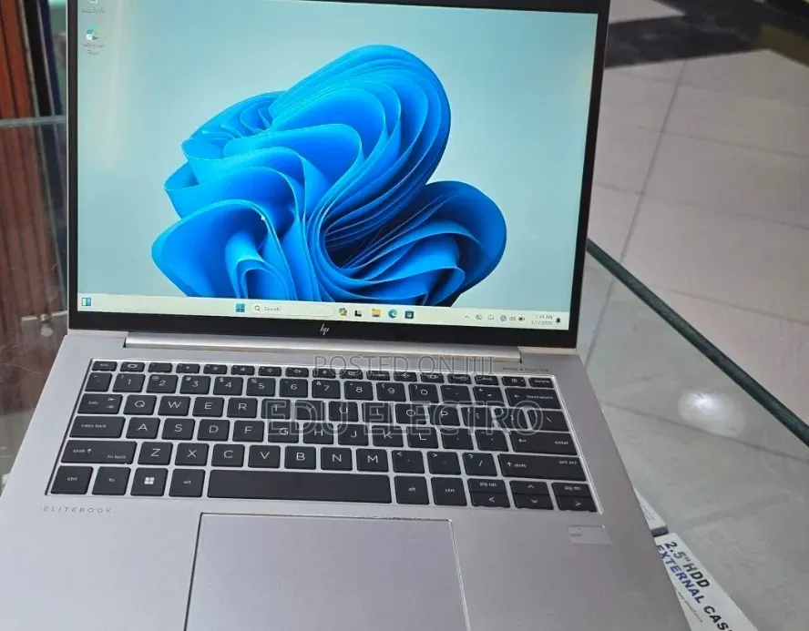 New Laptop HP EliteBook 840 G8 8GB Intel Core i5 SSD 512GB