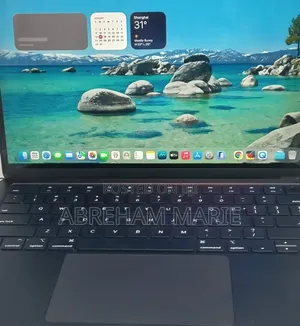 New Laptop Apple MacBook Air 2022 M2 8GB Apple M2 SSD 256GB