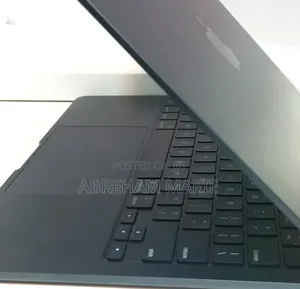 New Laptop Apple MacBook Air 2022 M2 8GB Apple M2 SSD 256GB