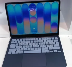 New Laptop Apple MacBook 8GB SSD 256GB