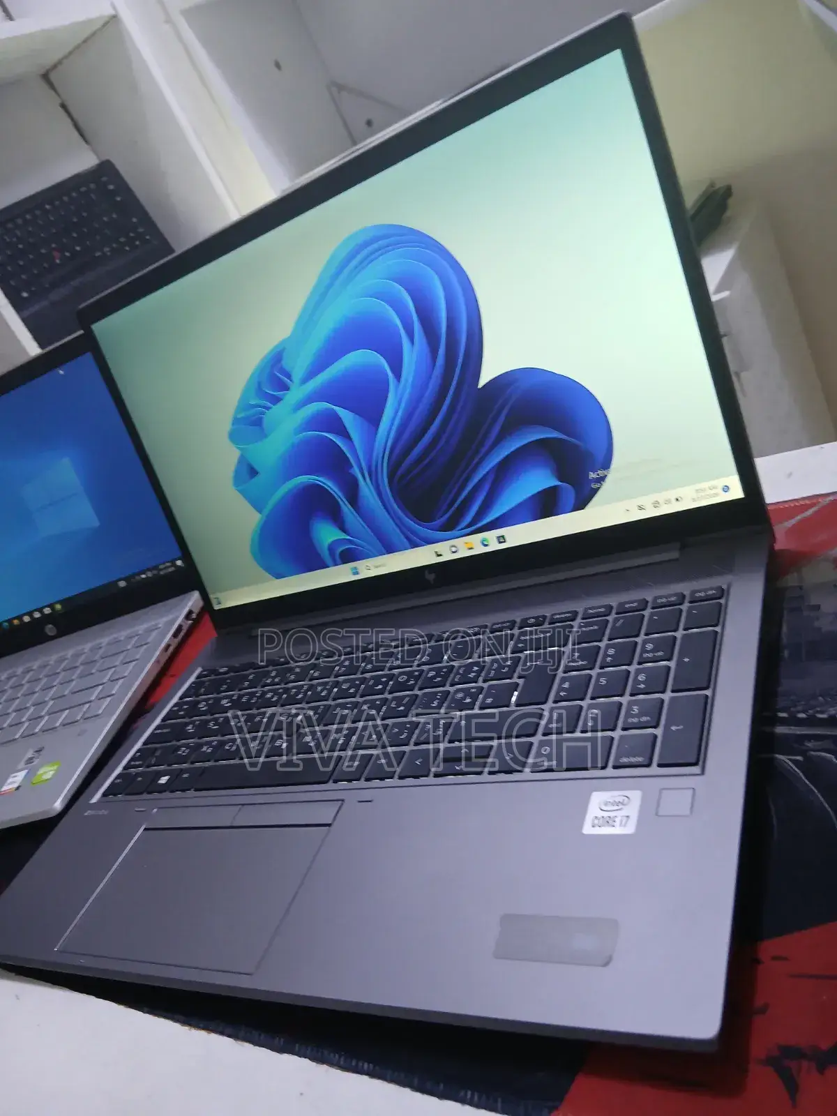 New Laptop HP ZBook Firefly 15 G7 16GB Intel Core i7 SSD 512GB