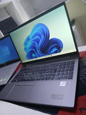 New Laptop HP ZBook Firefly 15 G7 16GB Intel Core i7 SSD 512GB