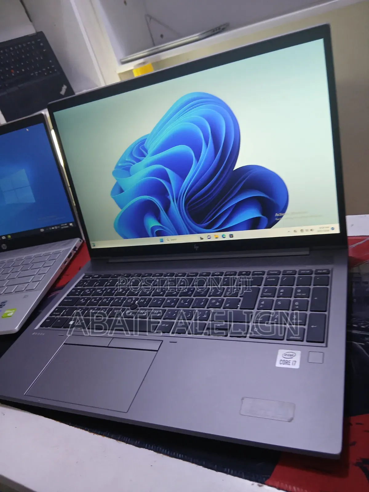 New Laptop HP ZBook Firefly 15 G7 16GB Intel Core i7 SSD 512GB