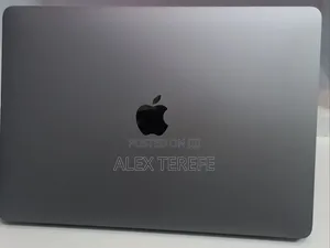New Laptop Apple MacBook Pro 2020 M1 8GB Apple M1 SSD 256GB