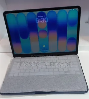 New Laptop Apple MacBook 8GB SSD 256GB