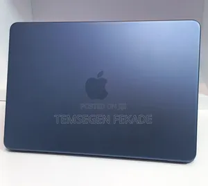 New Laptop Apple MacBook 8GB SSD 256GB