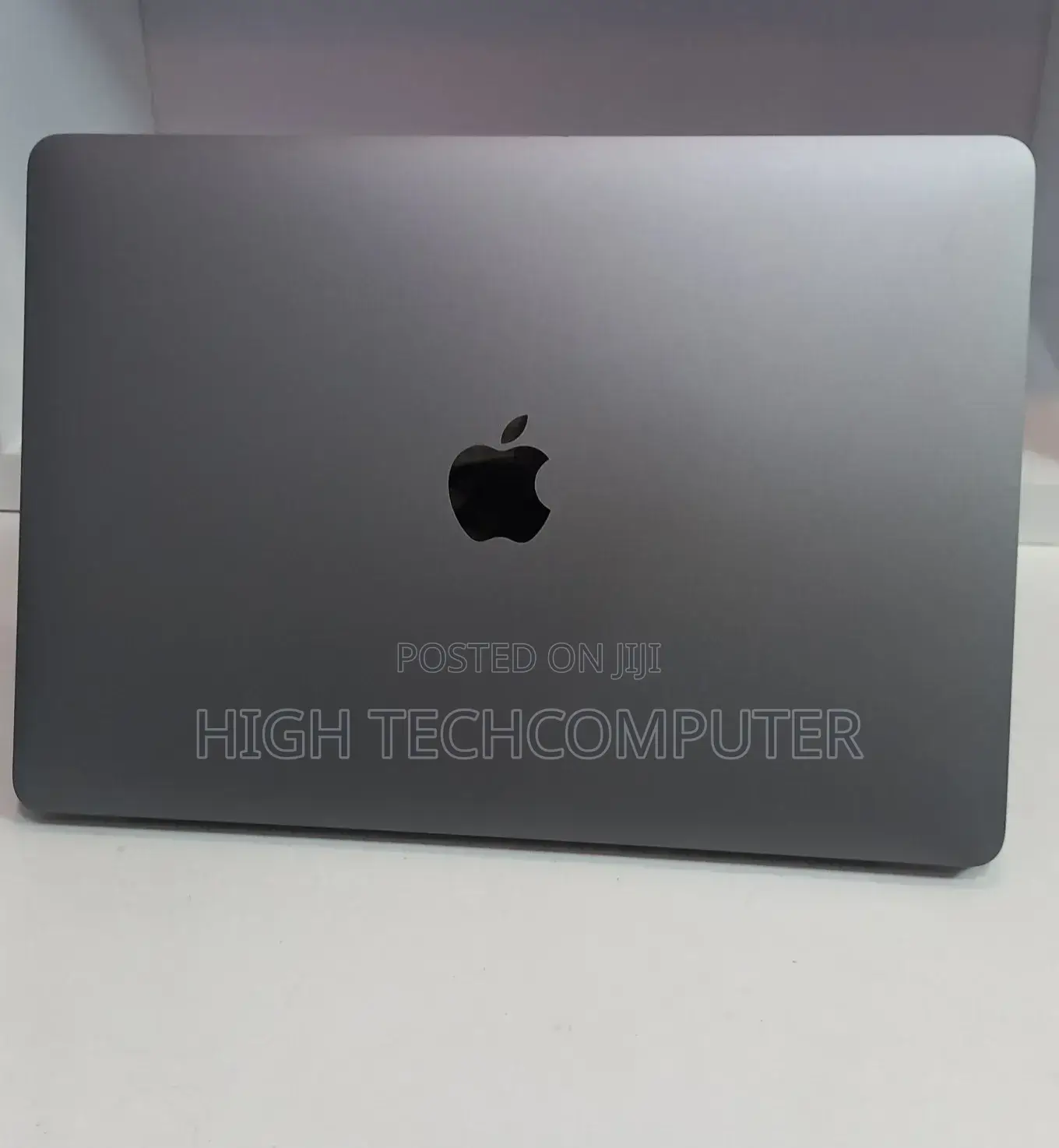 New Laptop Apple MacBook Pro 2020 M1 8GB Apple M1 Pro SSD 256GB