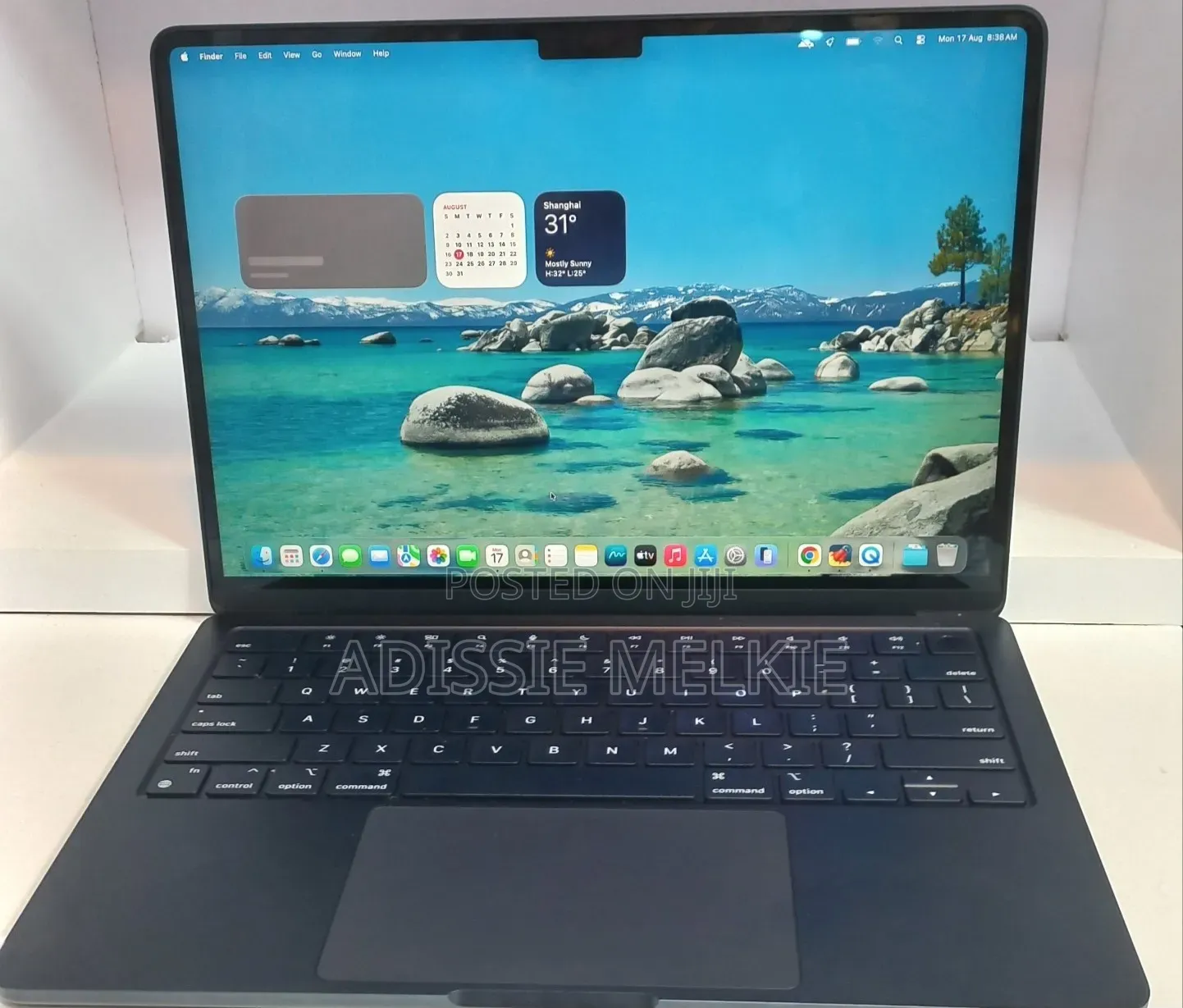 New Laptop Apple MacBook Pro 2020 M1 8GB Apple M1 Pro SSD 256GB
