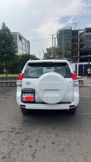 Toyota Land Cruiser Prado 2010 White