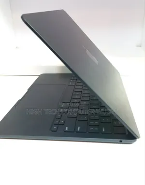 New Laptop Apple MacBook Air 2022 M2 8GB Apple M2 SSD 256GB
