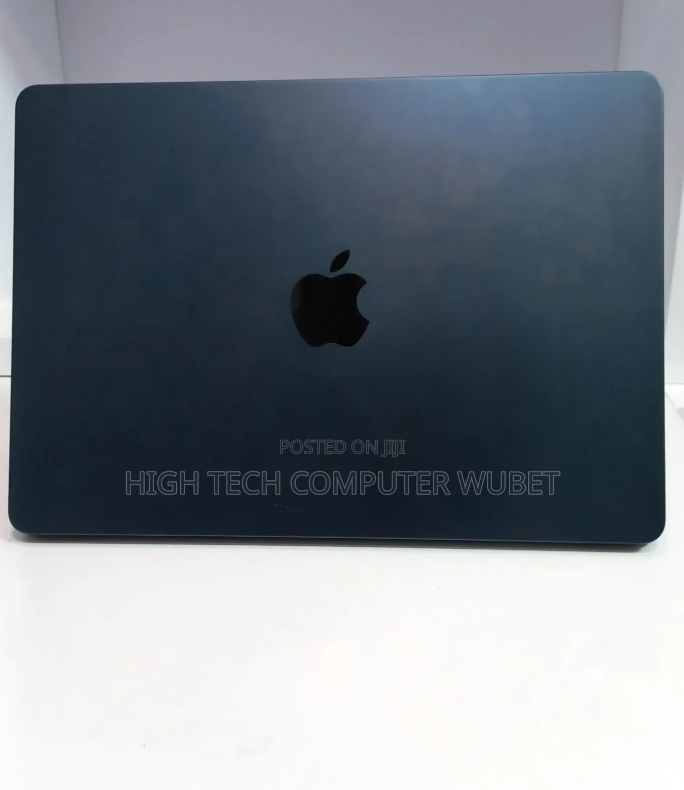 New Laptop Apple MacBook Air 2022 M2 8GB Apple M2 SSD 256GB