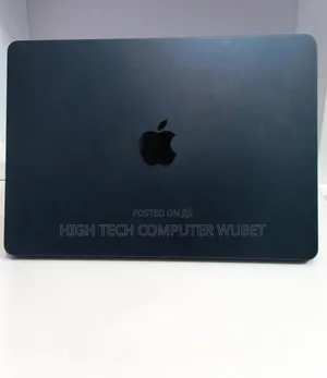 New Laptop Apple MacBook Air 2022 M2 8GB Apple M2 SSD 256GB
