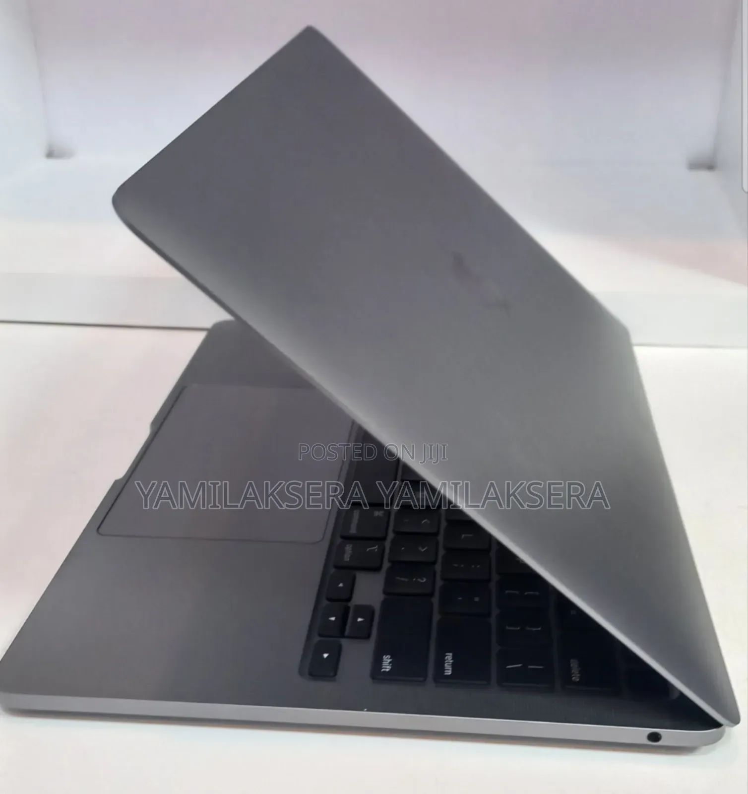 New Laptop Apple MacBook Pro 2021 M1 8GB Apple M1 Pro SSD 256GB