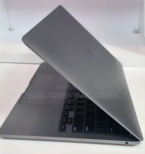 New Laptop Apple MacBook Pro 2021 M1 8GB Apple M1 Pro SSD 256GB