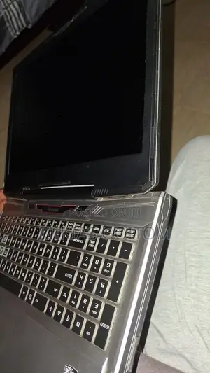 Laptop 8GB Intel Core i7 HDD+SSD 1T