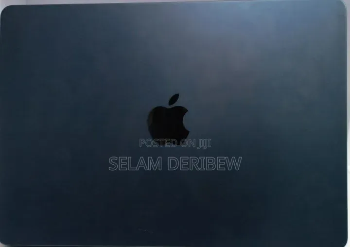 New Laptop Apple MacBook Air 2022 M2 8GB Apple M2 SSD 256GB