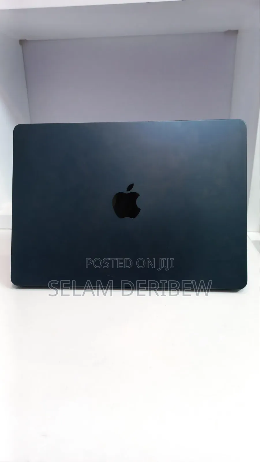 New Laptop Apple MacBook Air 2022 M2 8GB Apple M2 SSD 256GB