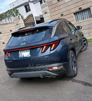 Hyundai Tucson 2023 Gray