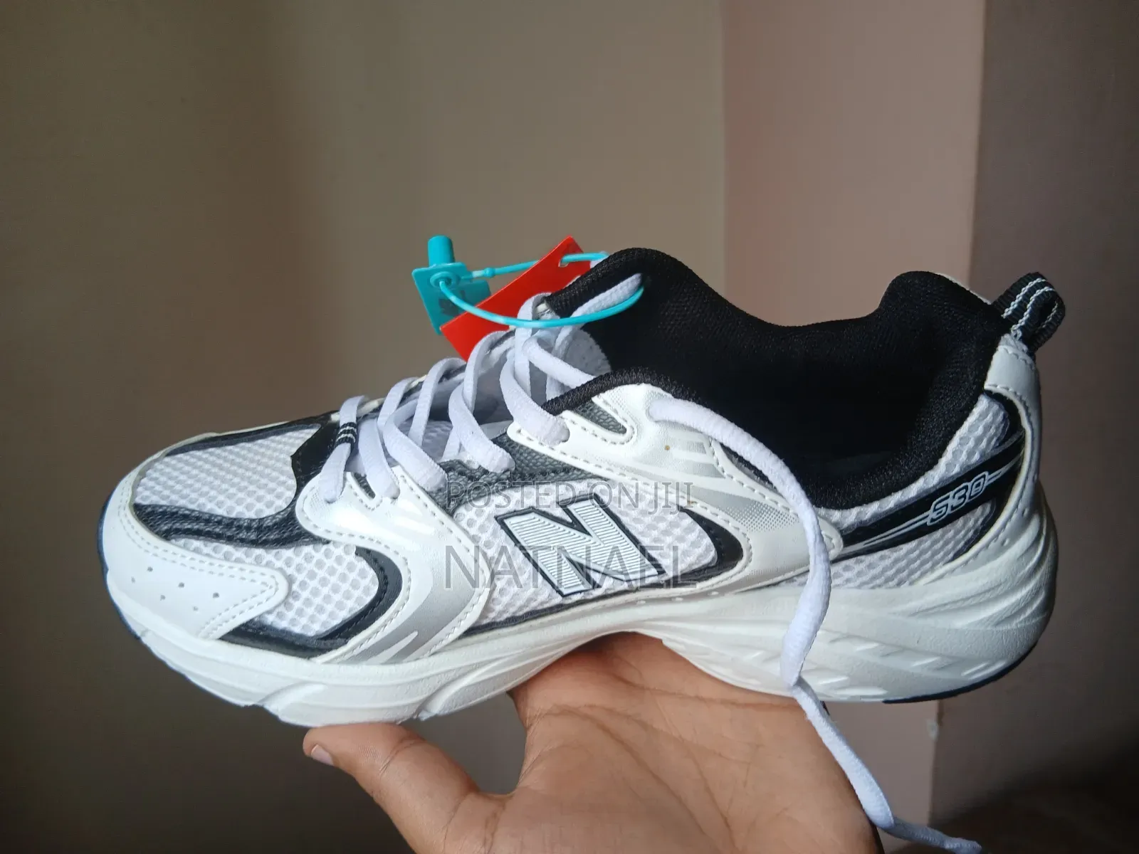 New Balance 530