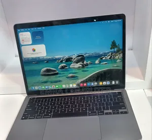 New Laptop Apple MacBook Pro 2020 M1 8GB Apple M1 Pro SSD 256GB