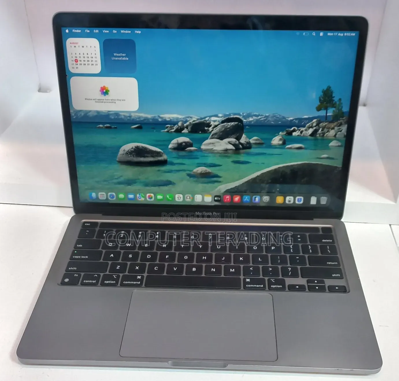 New Laptop Apple MacBook Pro 2020 M1 8GB Apple M1 SSD 256GB