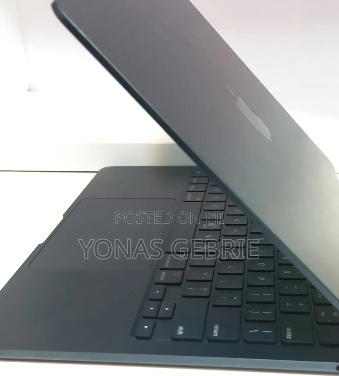 New Laptop Apple MacBook 8GB Apple M2 SSD 256GB