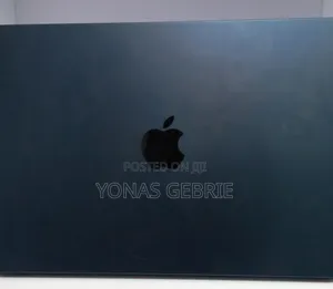 New Laptop Apple MacBook 8GB Apple M2 SSD 256GB