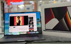 New Laptop Apple MacBook Pro 2020 M1 16GB Apple M1 Pro SSD 512GB