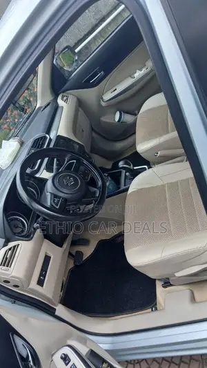 Suzuki Dzire 2024 Silver