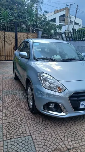 Suzuki Dzire 2024 Silver