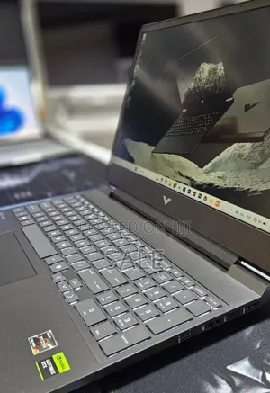 New Laptop HP Victus 16 16GB AMD Ryzen 7 SSD 512GB
