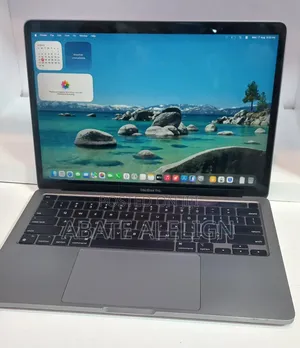 New Laptop Apple MacBook Pro 2020 M1 8GB Apple M1 Pro SSD 256GB