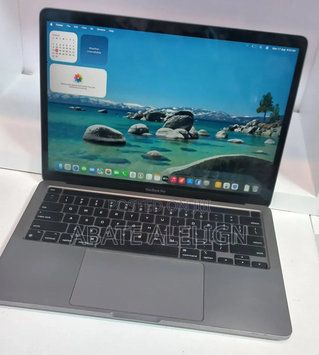 New Laptop Apple MacBook Pro 2020 M1 8GB Apple M1 Pro SSD 256GB