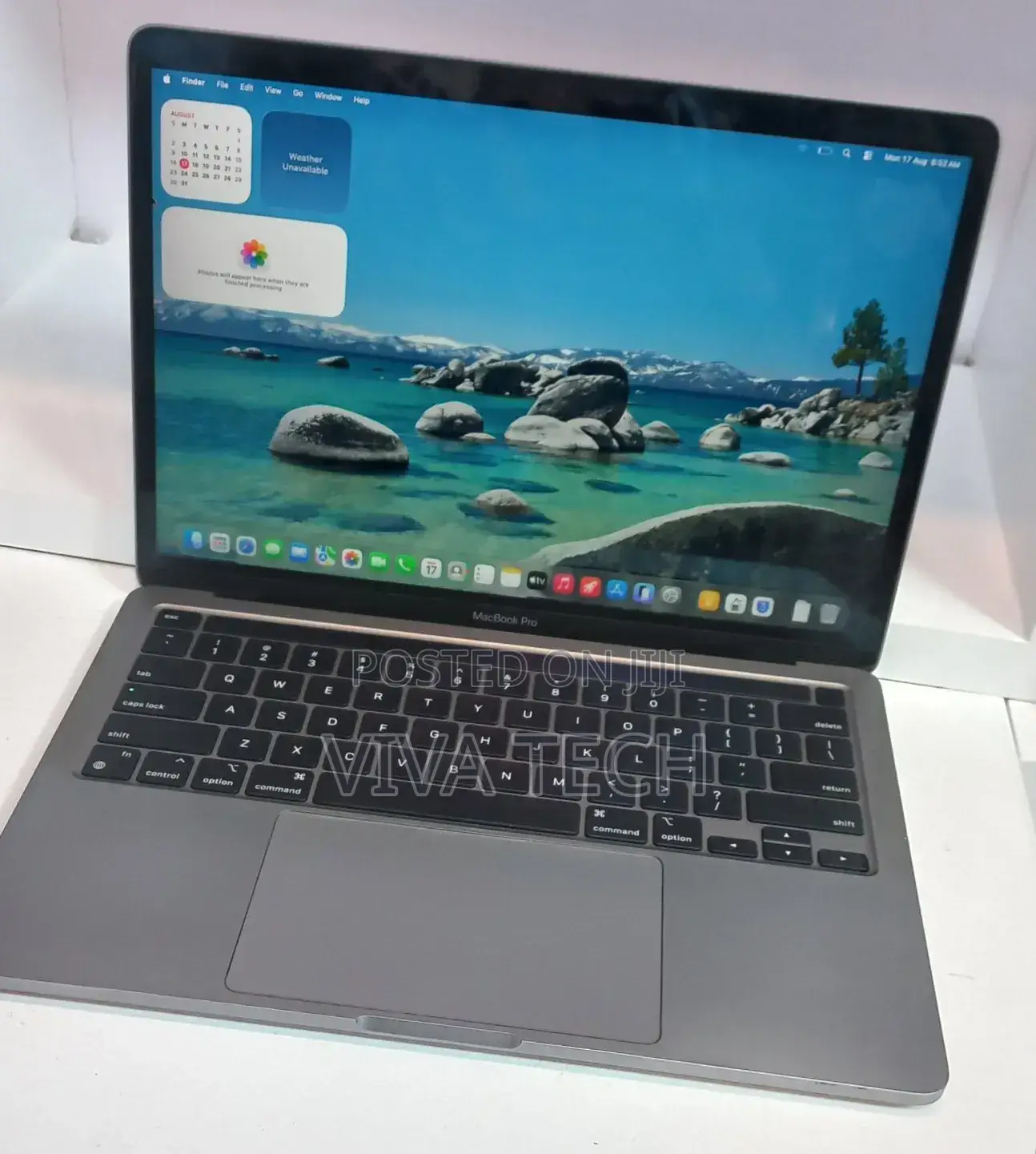 New Laptop Apple MacBook Pro 2020 M1 8GB Apple M1 Pro SSD 256GB
