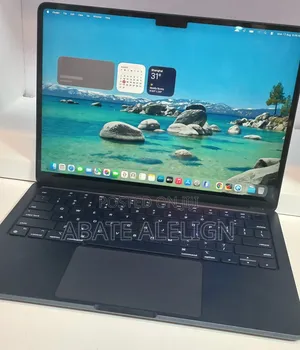 New Laptop Apple MacBook Air 2022 M2 8GB Apple M2 SSD 256GB